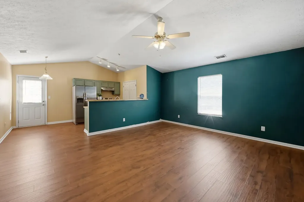 101 Clover Valley Drive Lexington KY 40511
