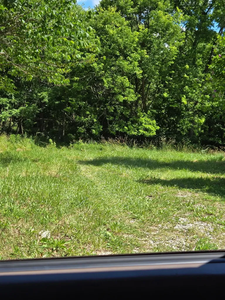 25 Leaning Oak Road Corinth KY 41010
