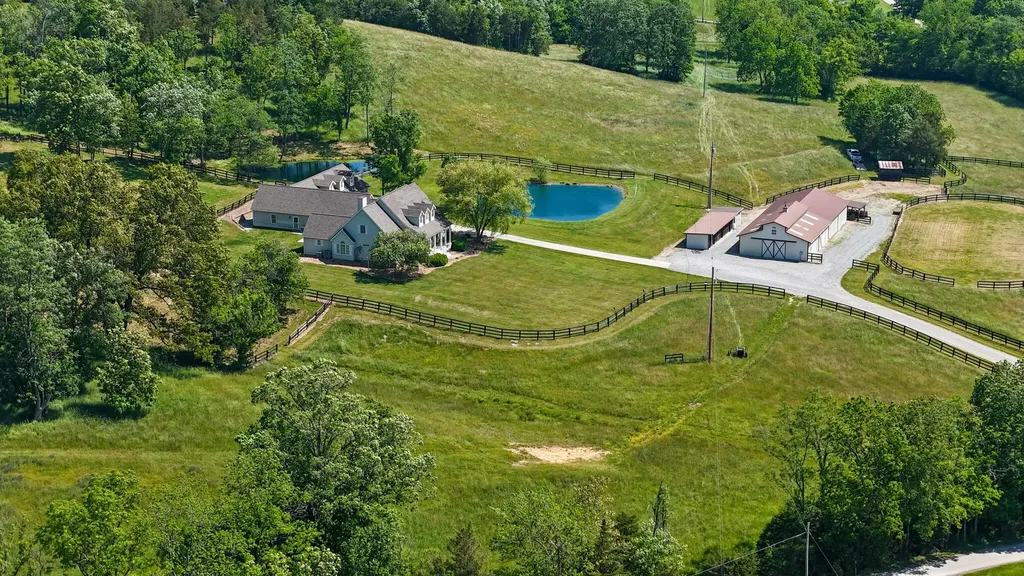 2604 Boyers Chapel Road Sadieville KY 40370