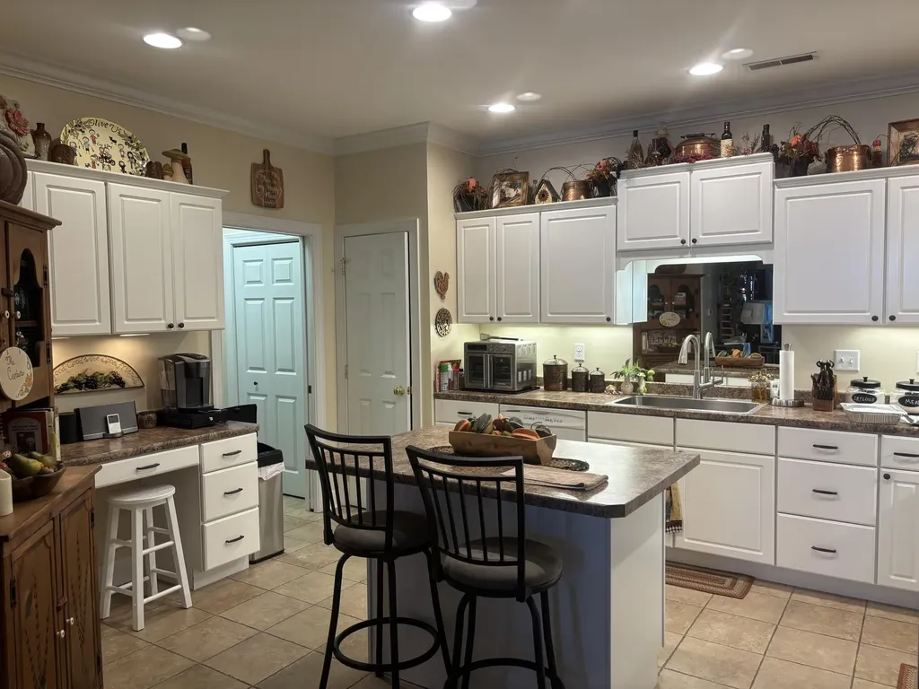 2360 Lakewood Drive Paducah KY 42003