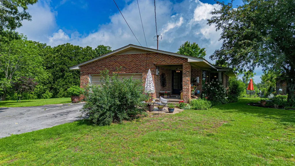 2403 Murray Highway Benton KY 42025