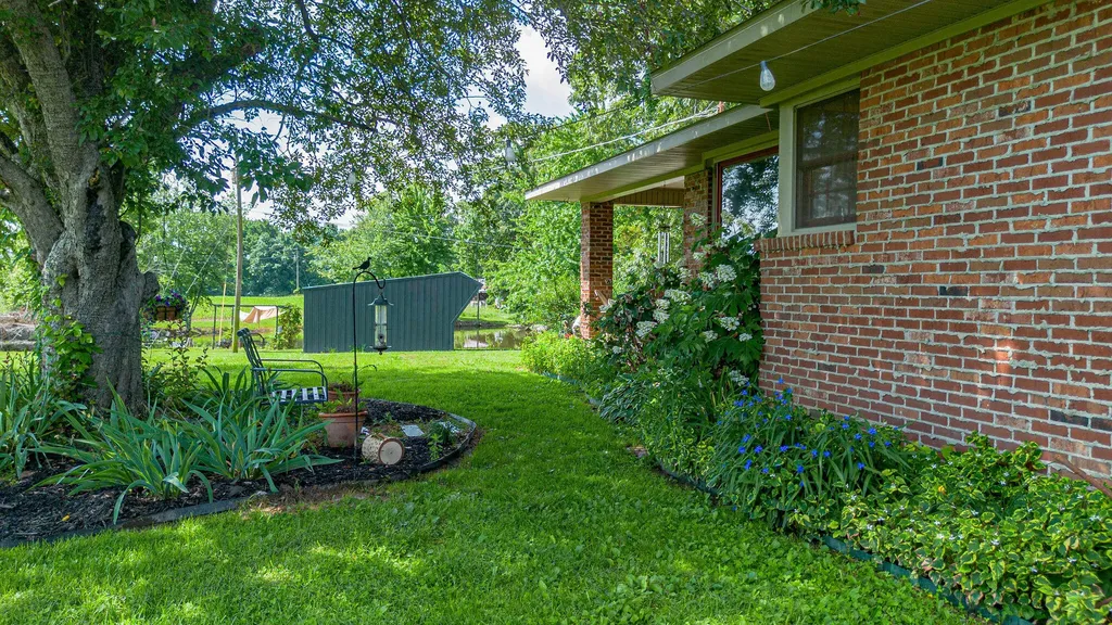 2403 Murray Highway Benton KY 42025