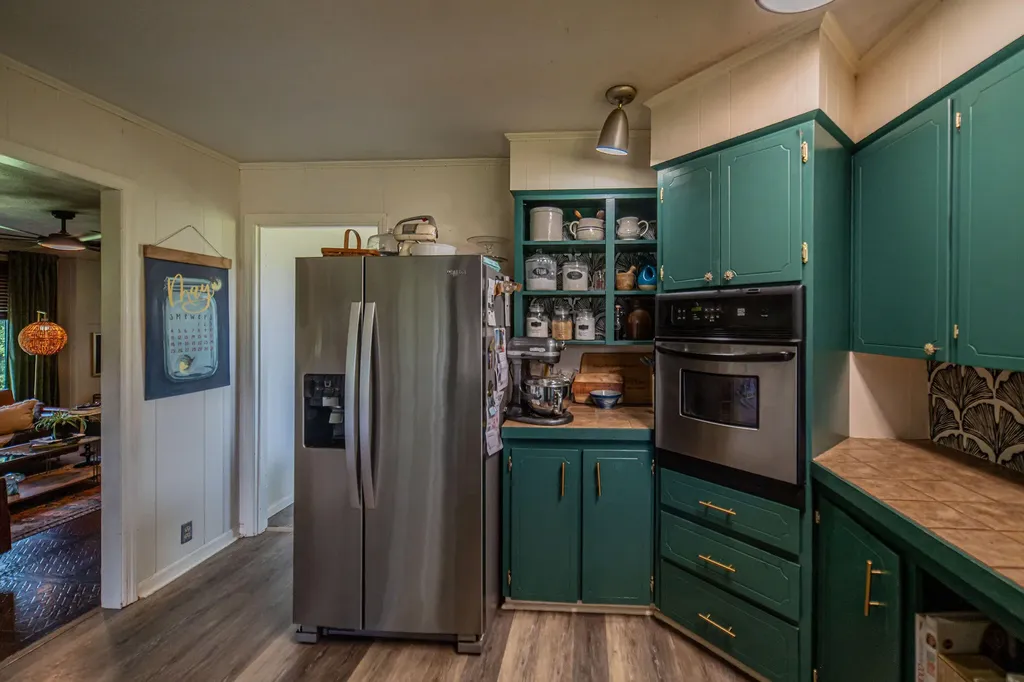 2403 Murray Highway Benton KY 42025