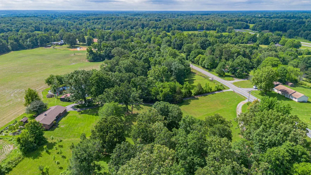 2403 Murray Highway Benton KY 42025