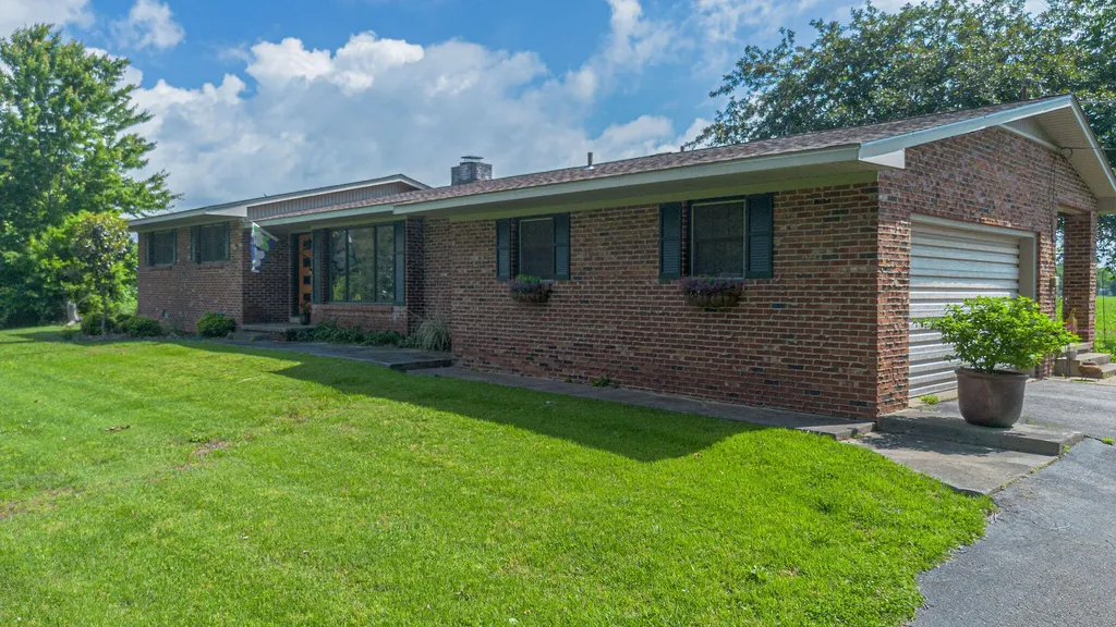 2403 Murray Highway Benton KY 42025