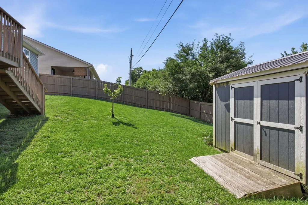 1236 Orchard Drive Nicholasville KY 40356