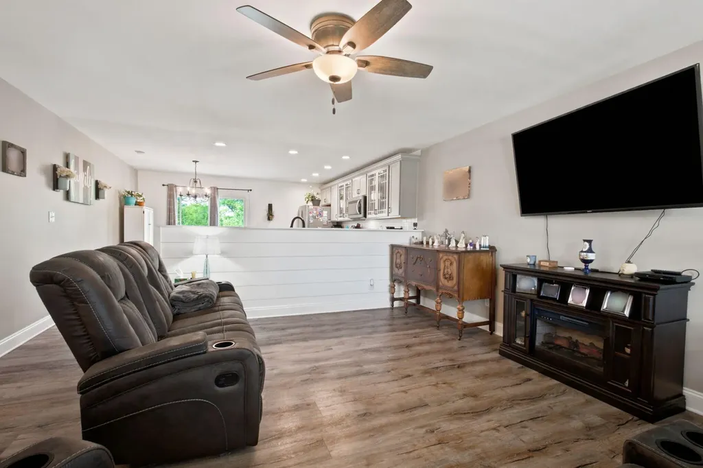 1236 Orchard Drive Nicholasville KY 40356