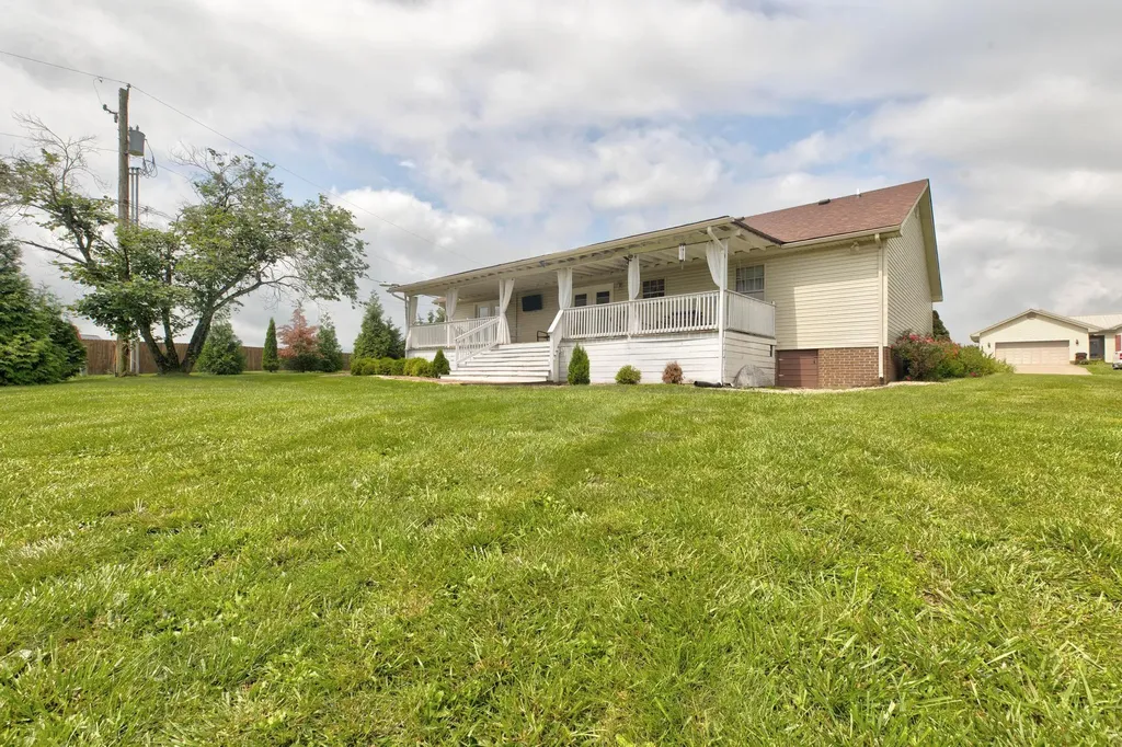 210 Helena Drive Mt Sterling KY 40353
