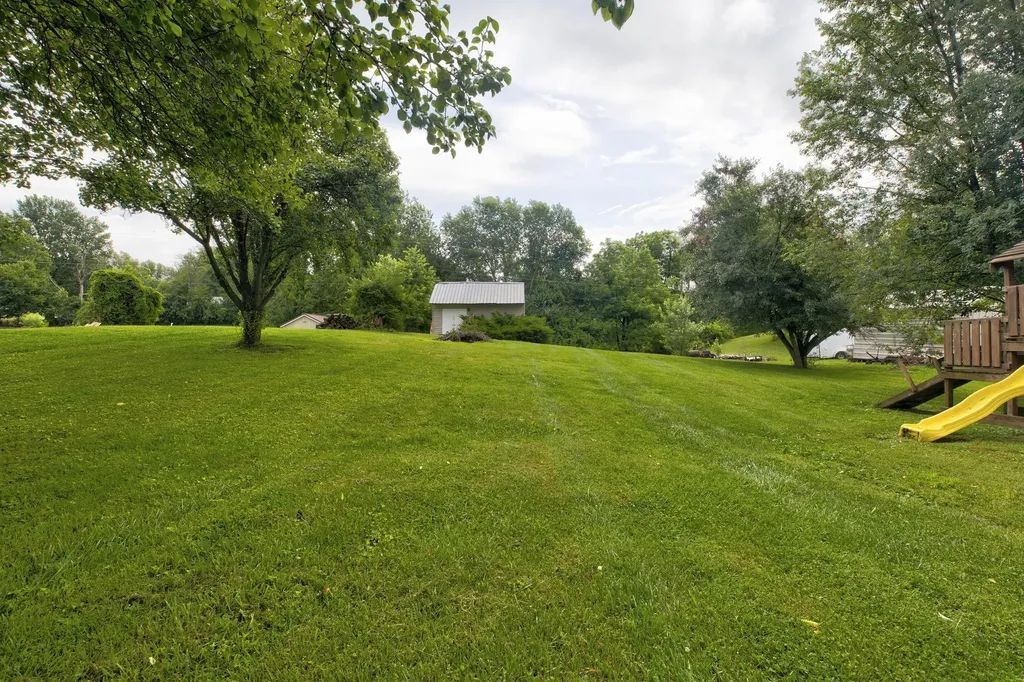 210 Helena Drive Mt Sterling KY 40353