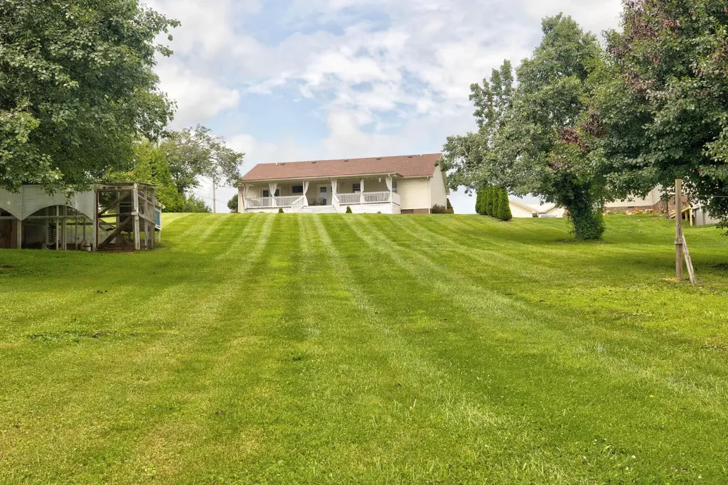 210 Helena Drive Mt Sterling KY 40353