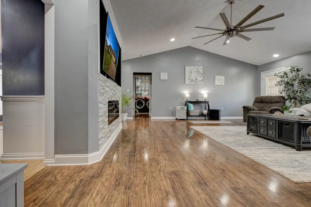 210 Helena Drive Mt Sterling KY 40353