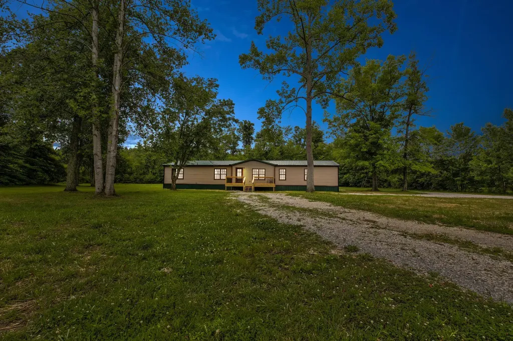 955 State Highway 1050 Jeffersonville KY 40337