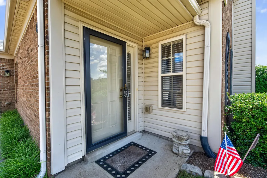 498 Goldon Trophy Trail Lexington KY 40514
