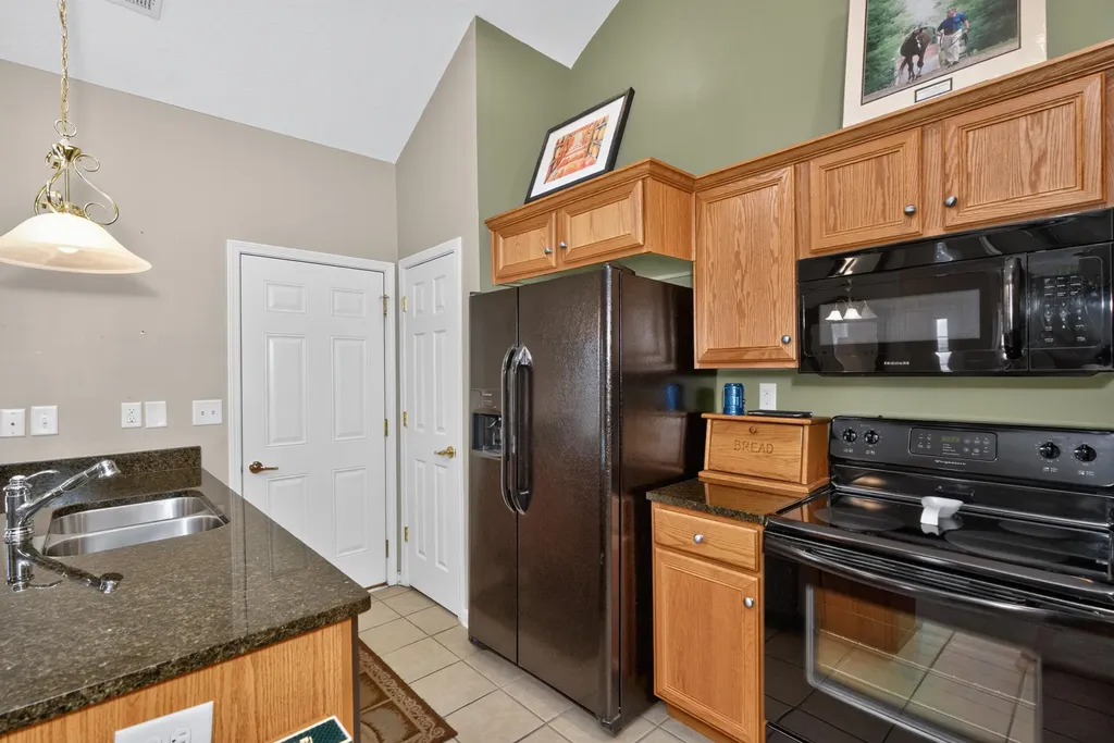 498 Goldon Trophy Trail Lexington KY 40514