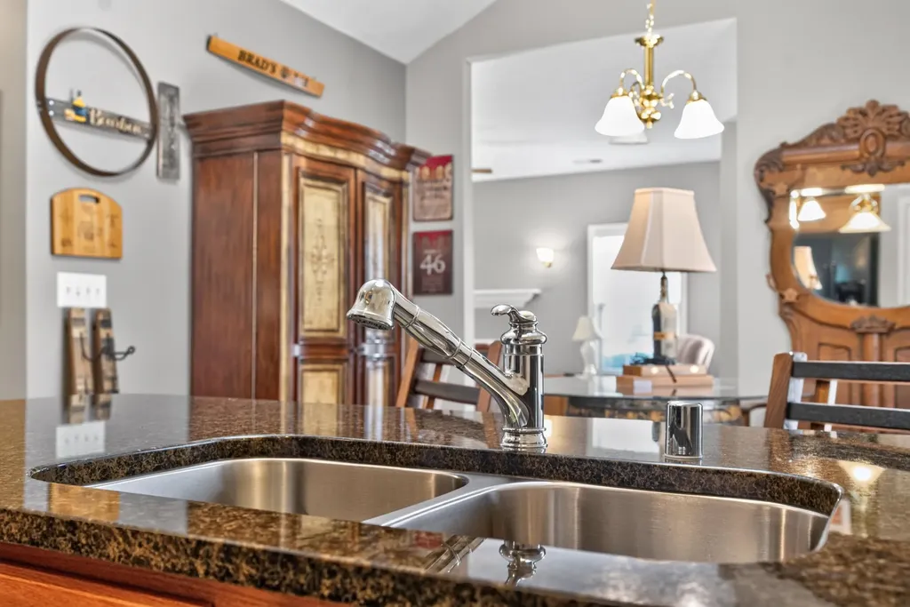 498 Goldon Trophy Trail Lexington KY 40514