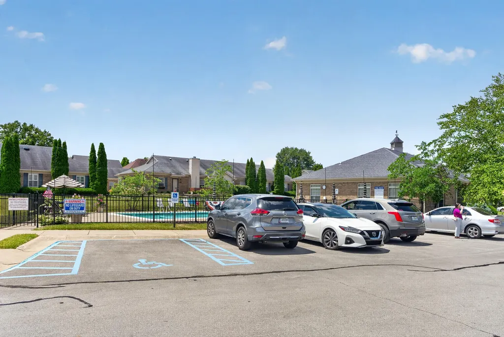 498 Goldon Trophy Trail Lexington KY 40514