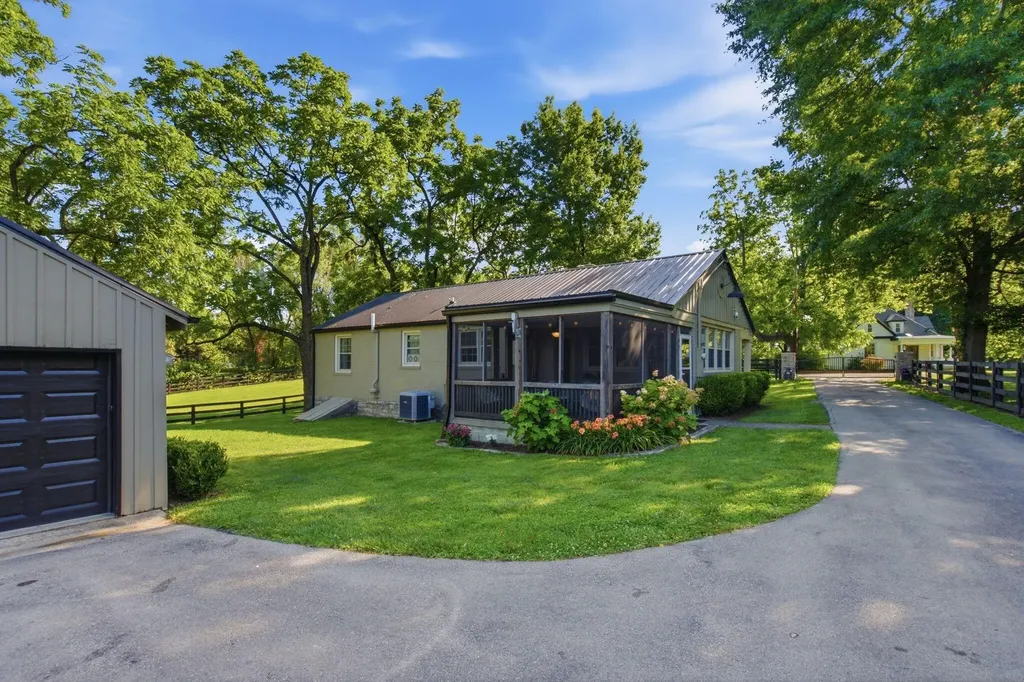 166 Swigert Avenue Lexington KY 40505