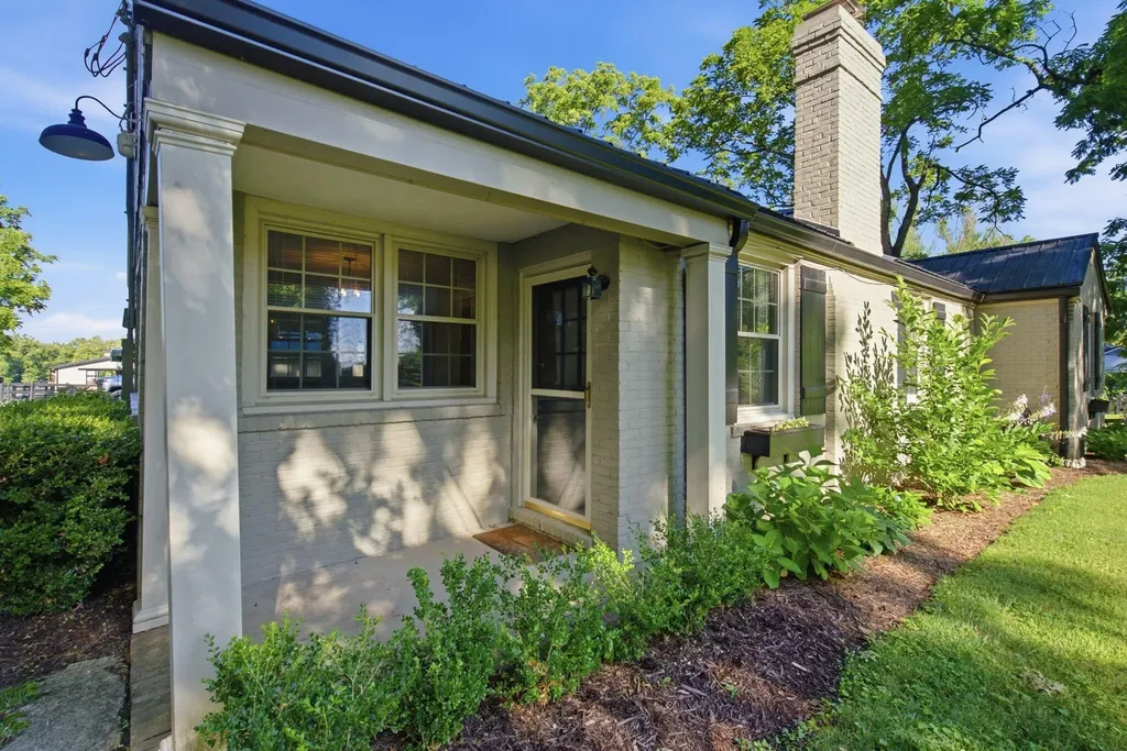 166 Swigert Avenue Lexington KY 40505