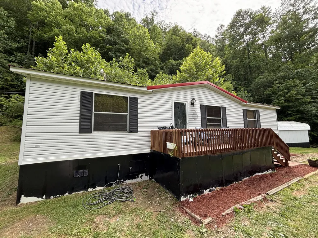 663 Sol Hollow Road Manchester KY 40962