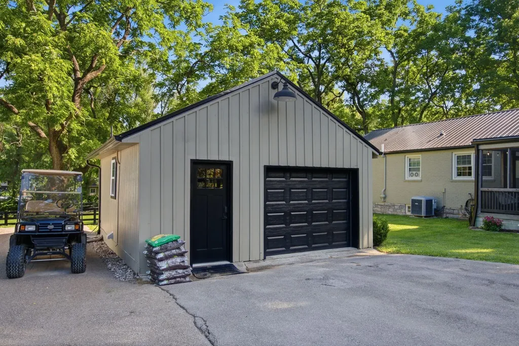 166 Swigert Avenue Lexington KY 40505