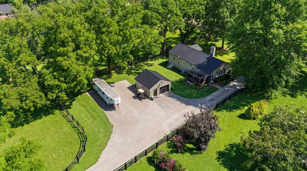 166 Swigert Avenue Lexington KY 40505