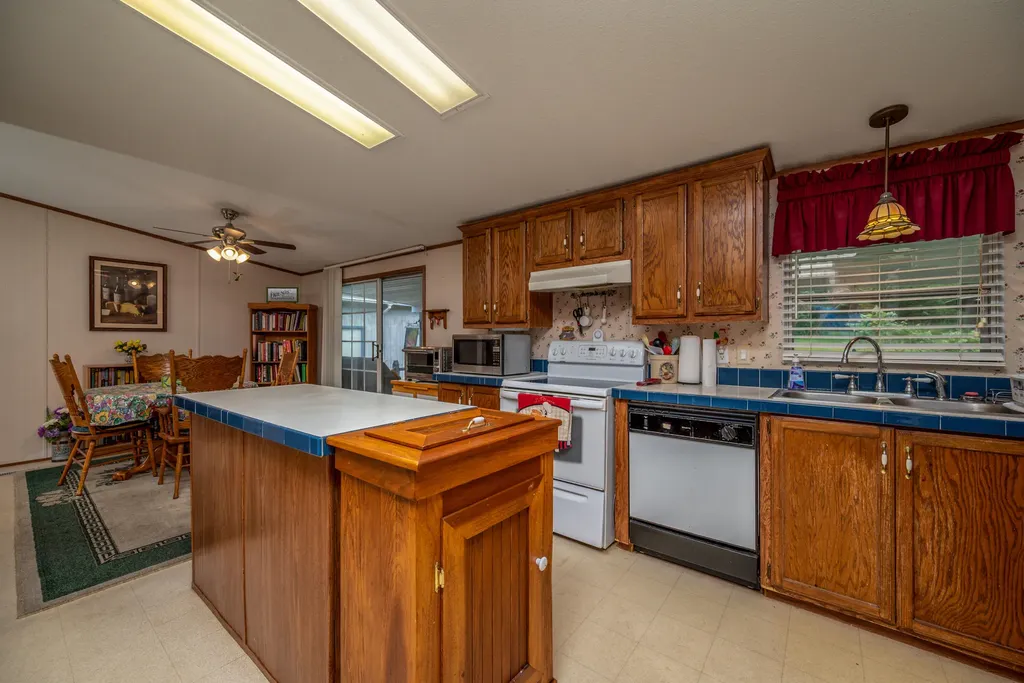 460 Rockfork Road Morehead KY 40351