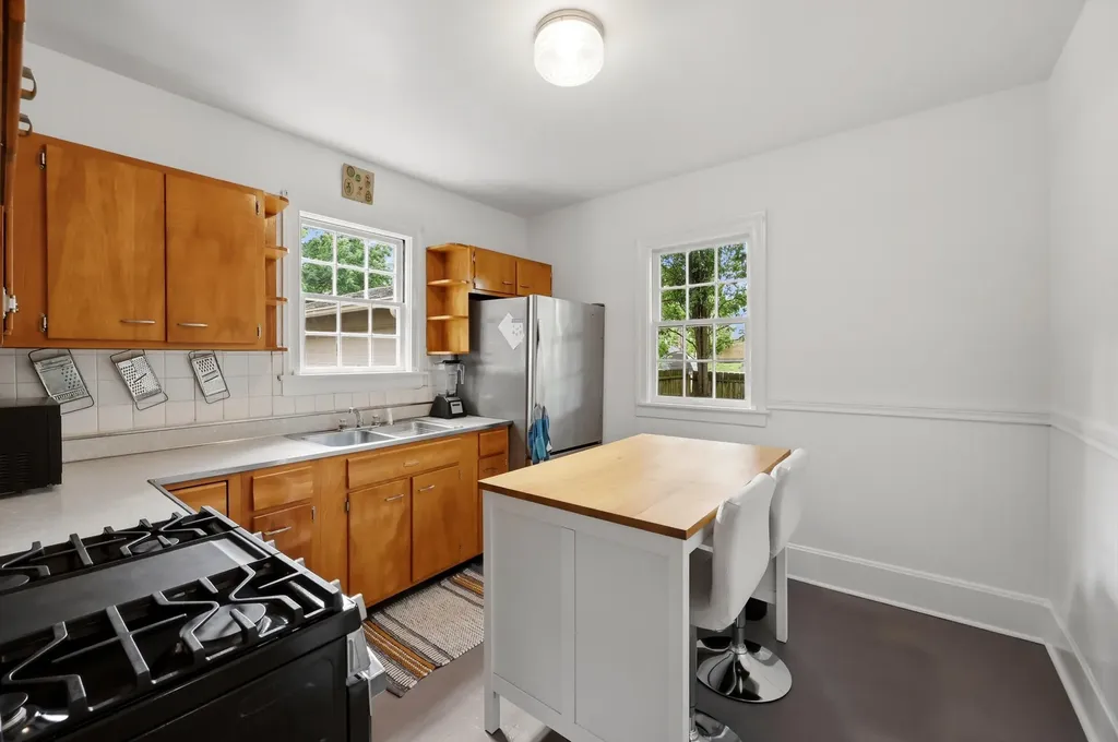 170 Burnett Avenue Lexington KY 40505