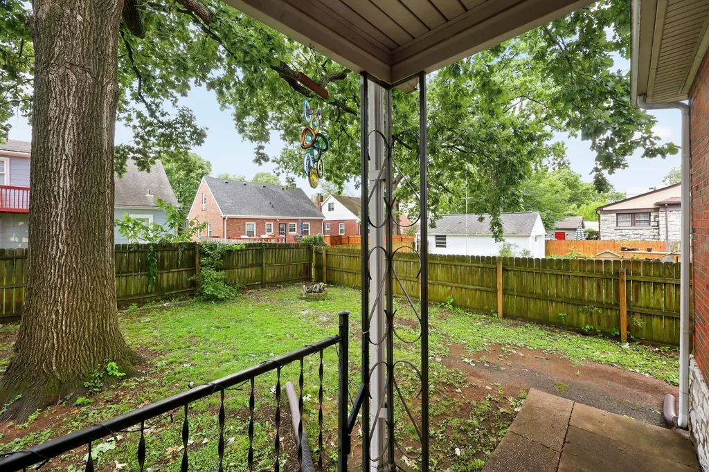 170 Burnett Avenue Lexington KY 40505