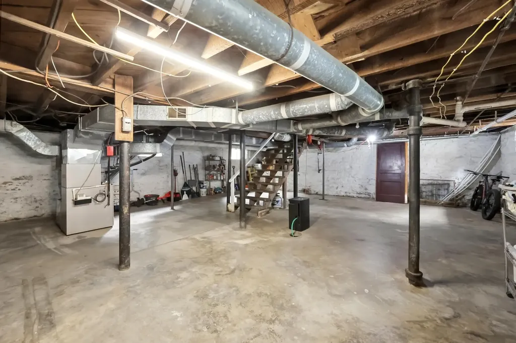 170 Burnett Avenue Lexington KY 40505