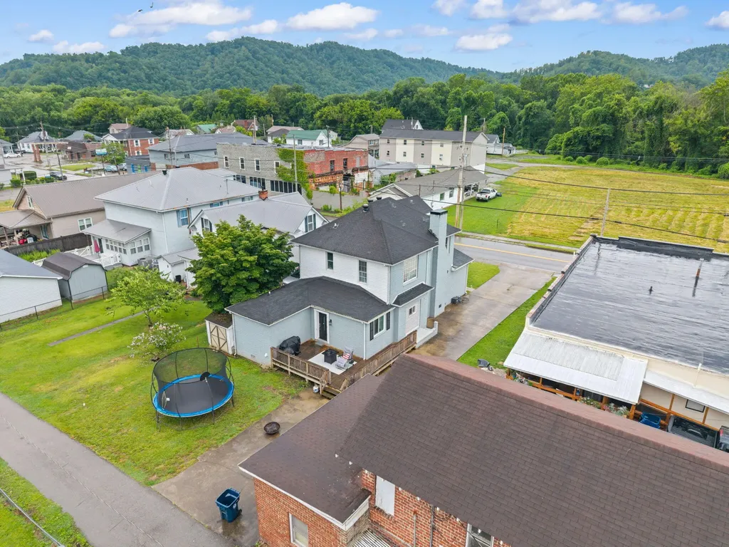 305 Euclid Avenue Paintsville KY 41240