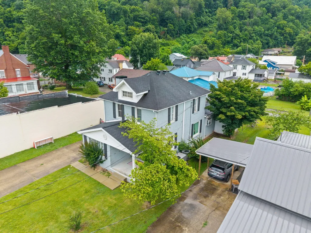 305 Euclid Avenue Paintsville KY 41240