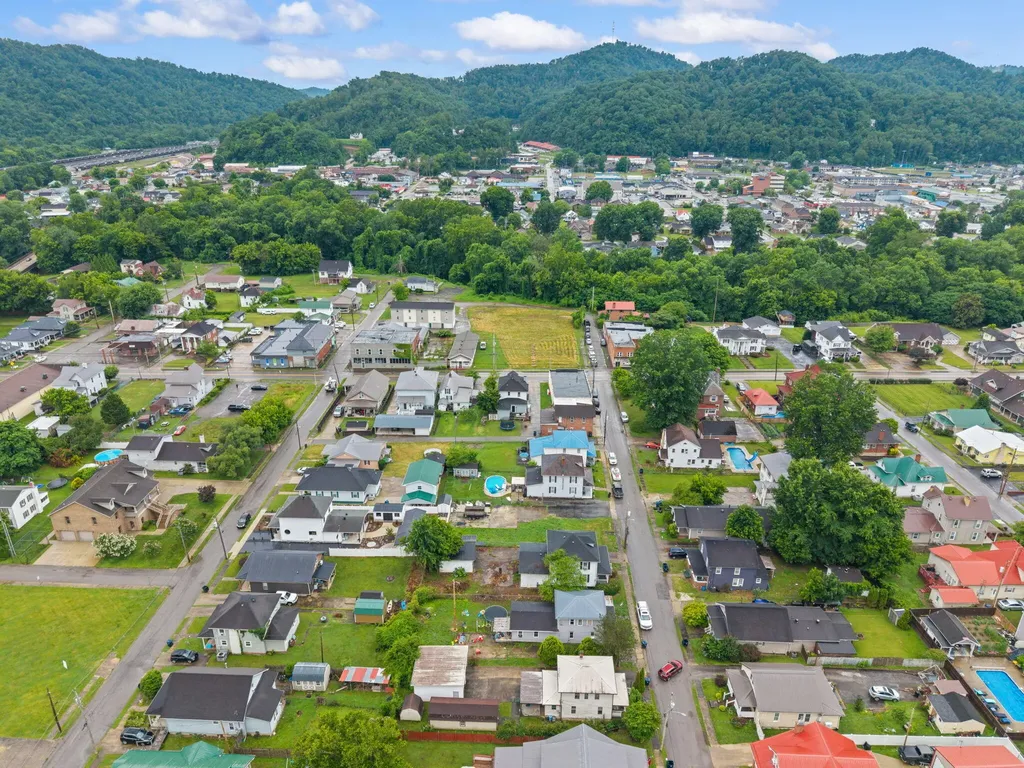 305 Euclid Avenue Paintsville KY 41240