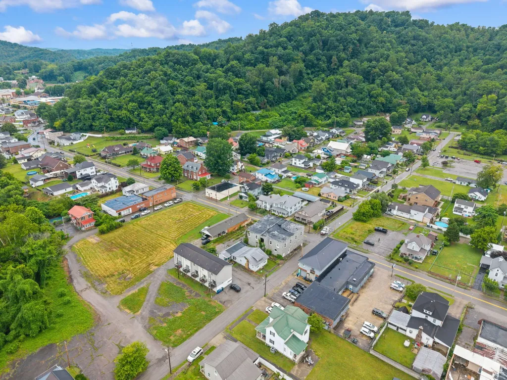 305 Euclid Avenue Paintsville KY 41240