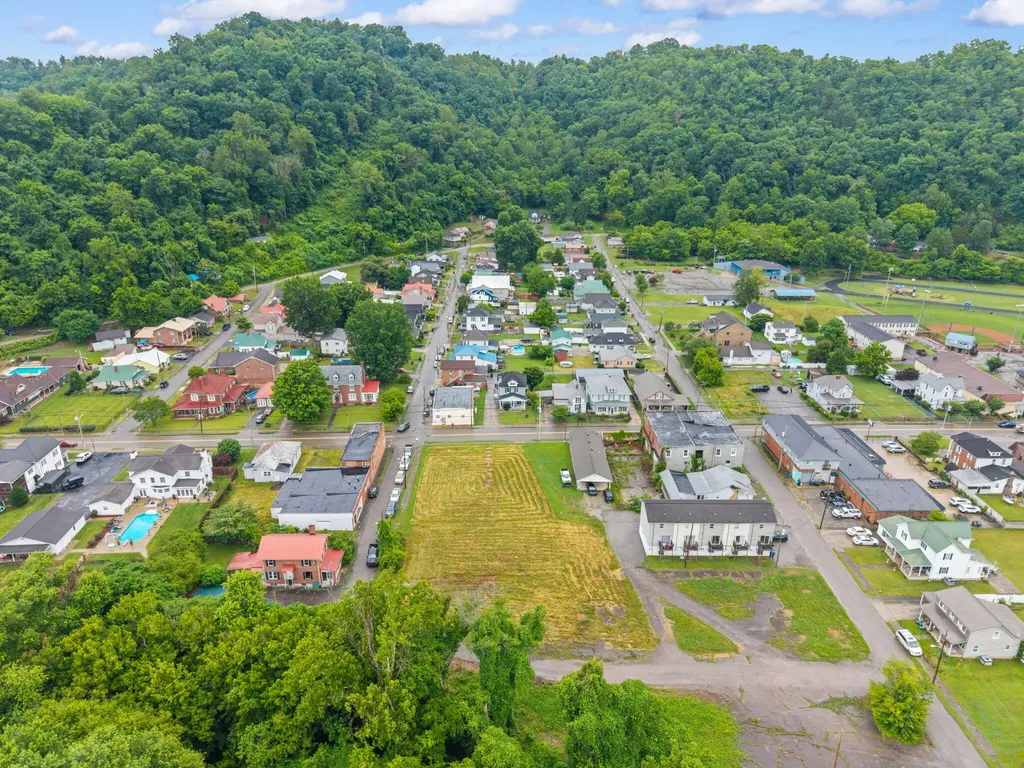 305 Euclid Avenue Paintsville KY 41240