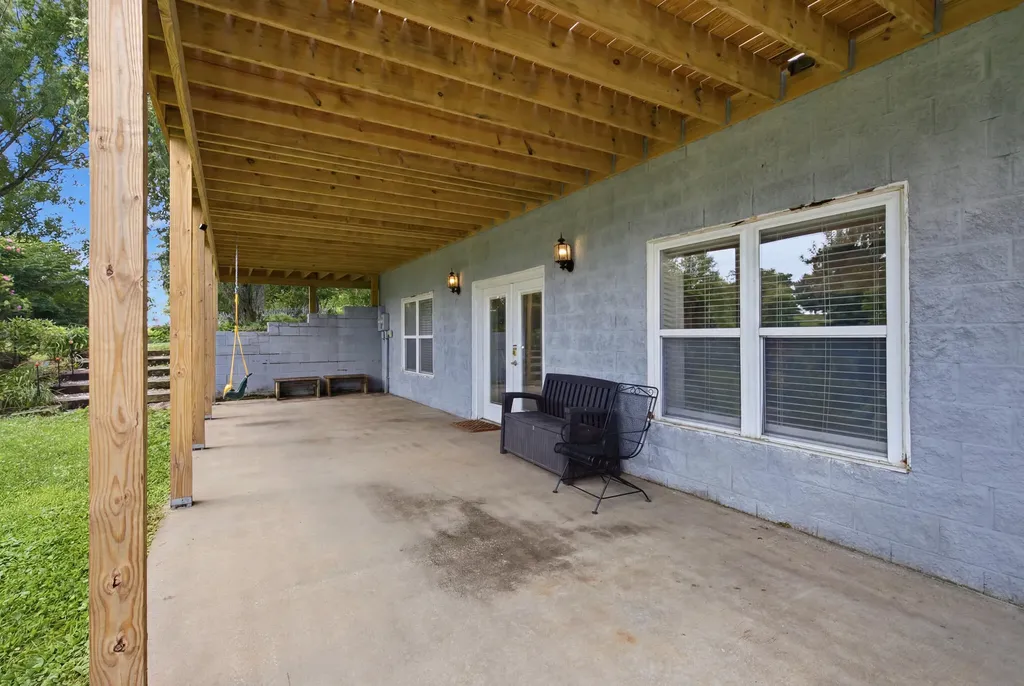 8586 Wades Mill Road Mt Sterling KY 40353
