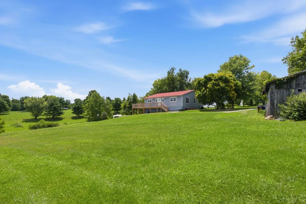 8586 Wades Mill Road Mt Sterling KY 40353
