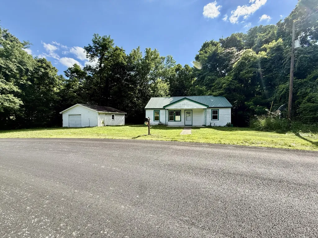 115 Military Road Herndon KY 42236