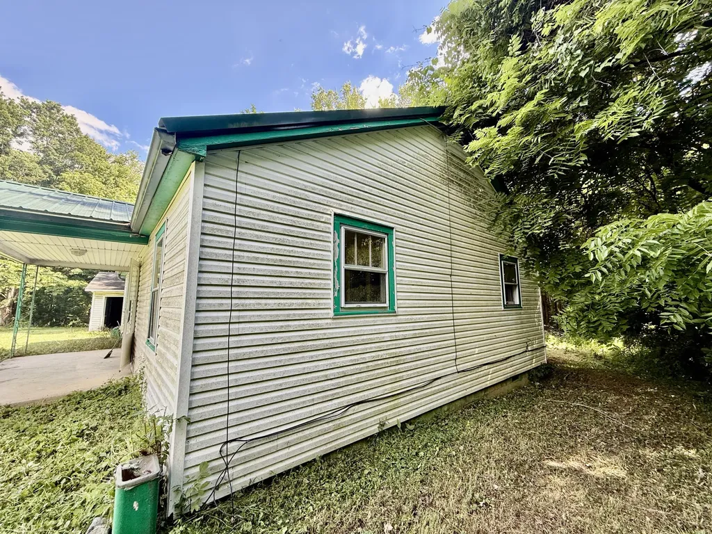 115 Military Road Herndon KY 42236