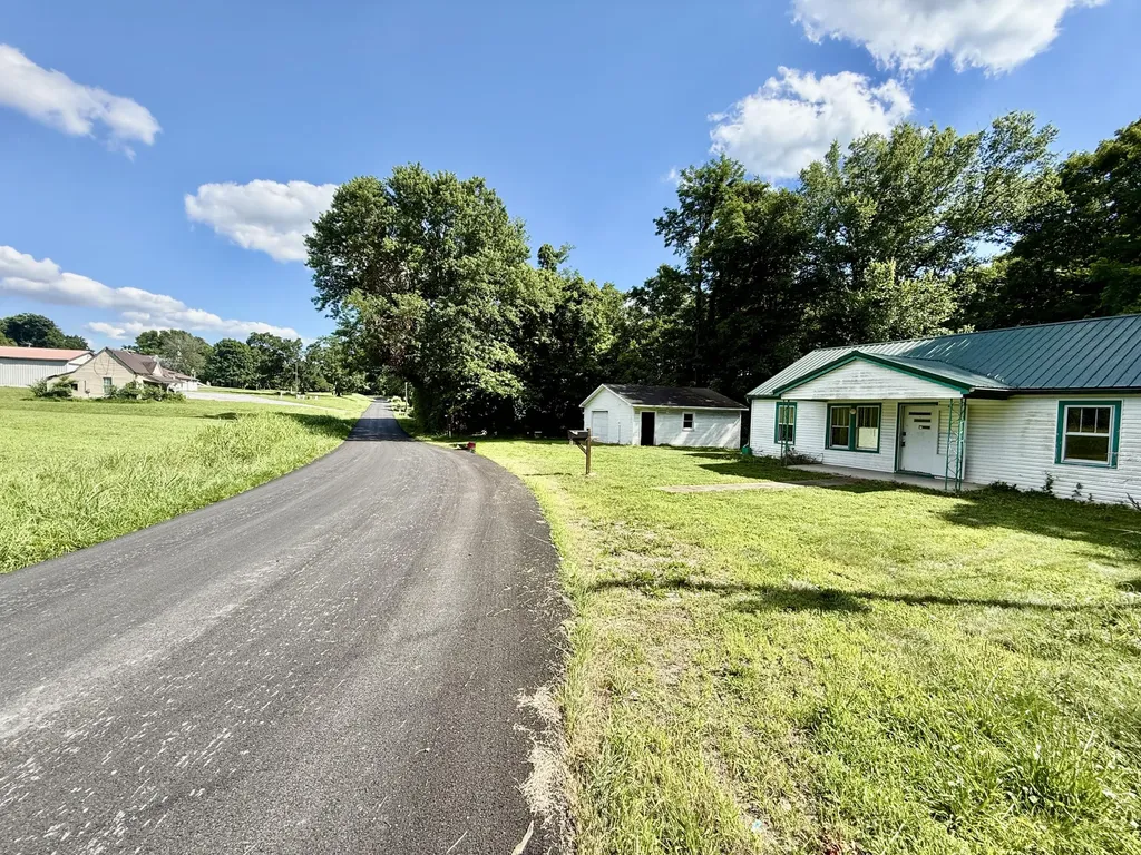 115 Military Road Herndon KY 42236