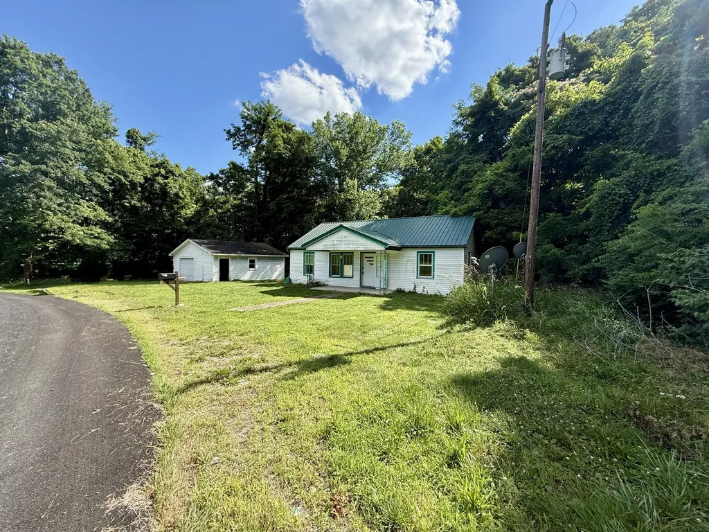 115 Military Road Herndon KY 42236