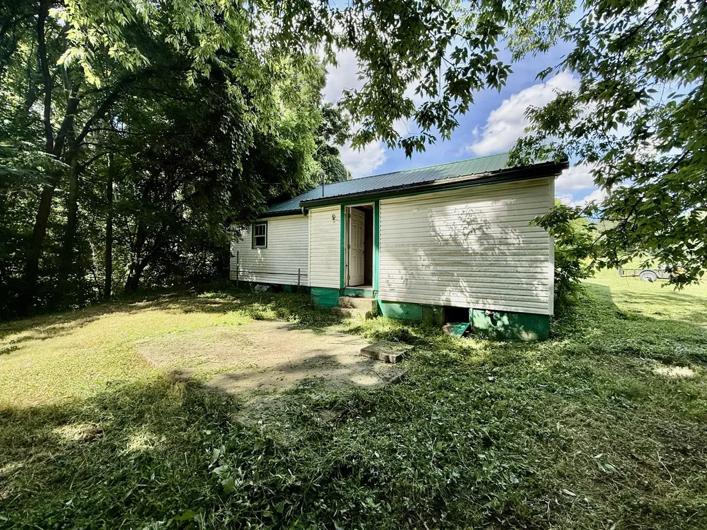 115 Military Road Herndon KY 42236