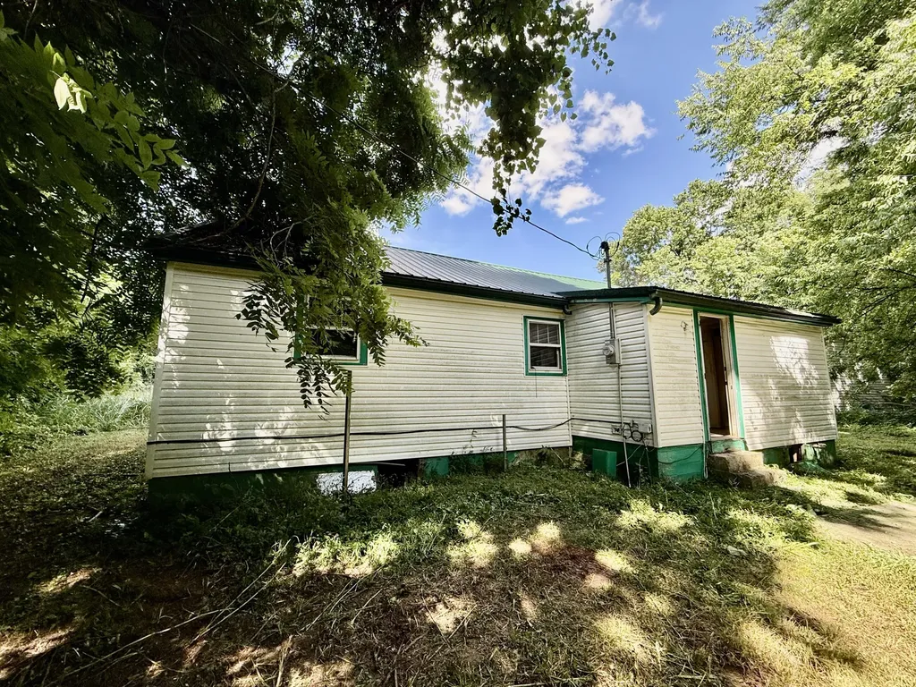115 Military Road Herndon KY 42236