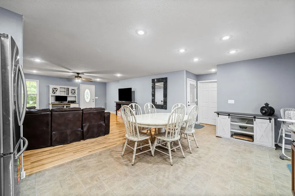 54 Victoria Drive Cadiz KY 42211