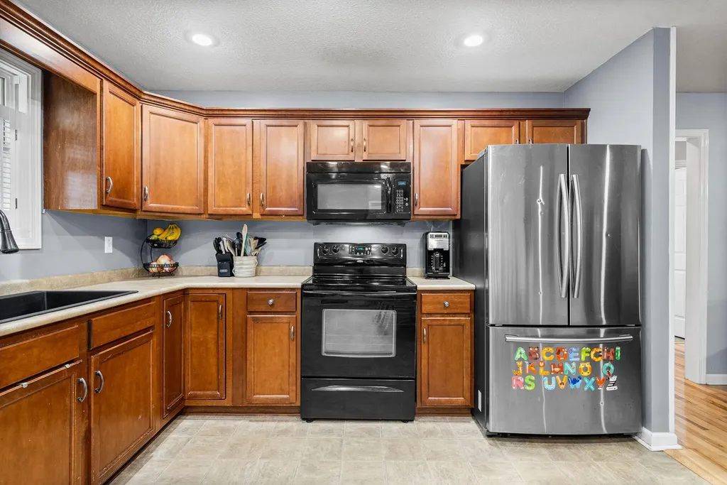 54 Victoria Drive Cadiz KY 42211