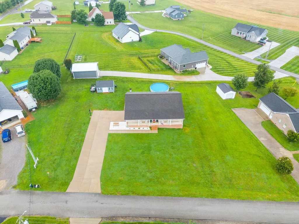 54 Victoria Drive Cadiz KY 42211