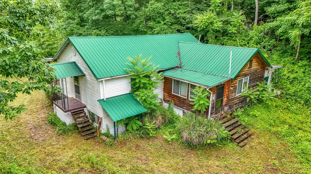 684 Lower Twin Road Jackson KY 41339
