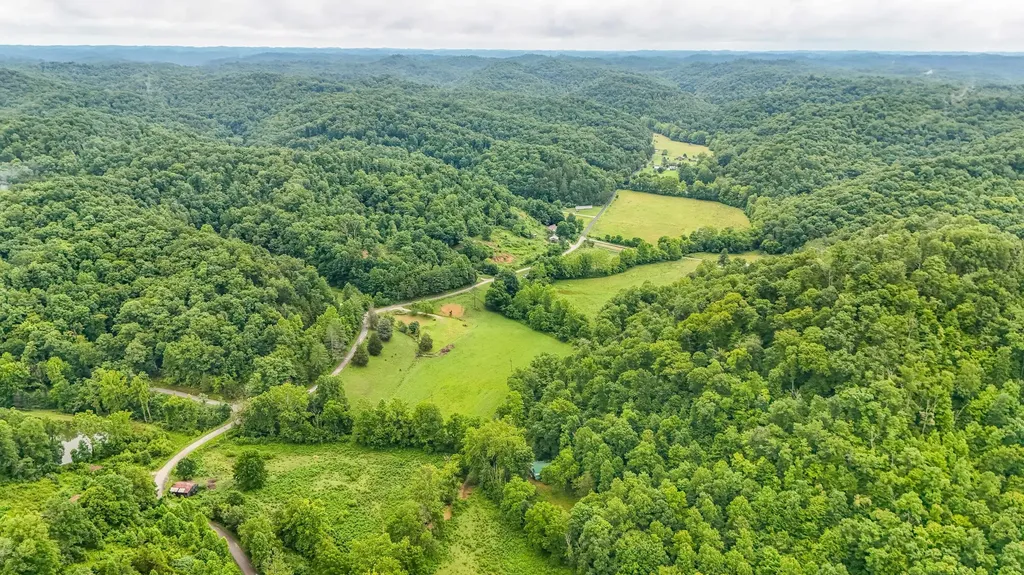 684 Lower Twin Road Jackson KY 41339
