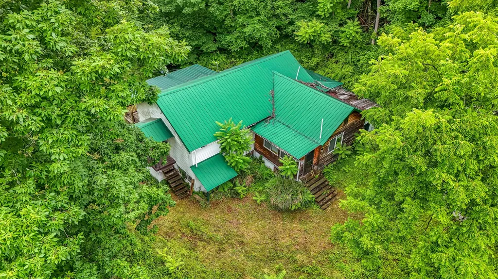 684 Lower Twin Road Jackson KY 41339