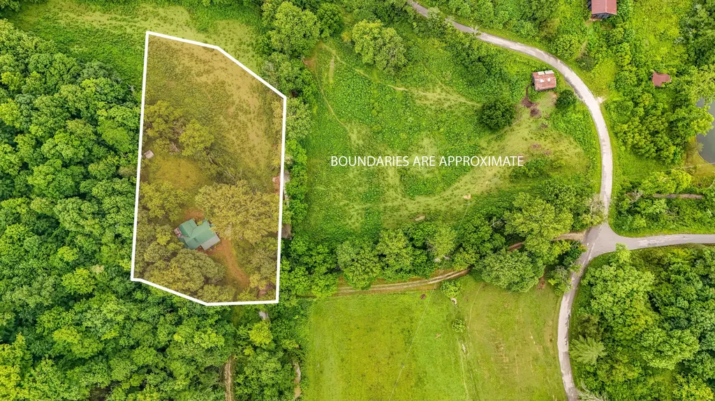 684 Lower Twin Road Jackson KY 41339