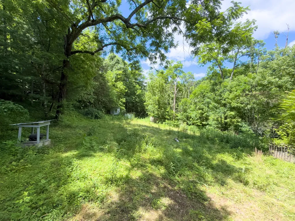684 Lower Twin Road Jackson KY 41339